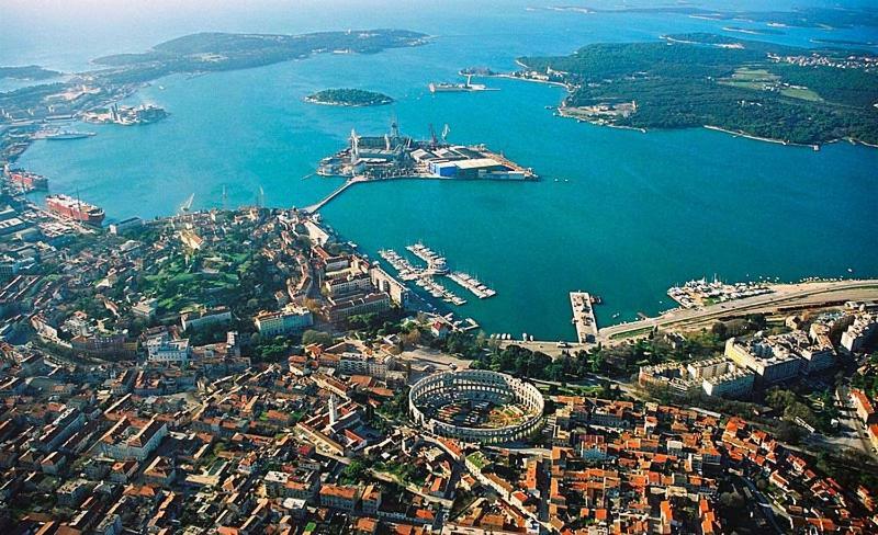 Apartman Sendi Πούλα Εξωτερικό φωτογραφία